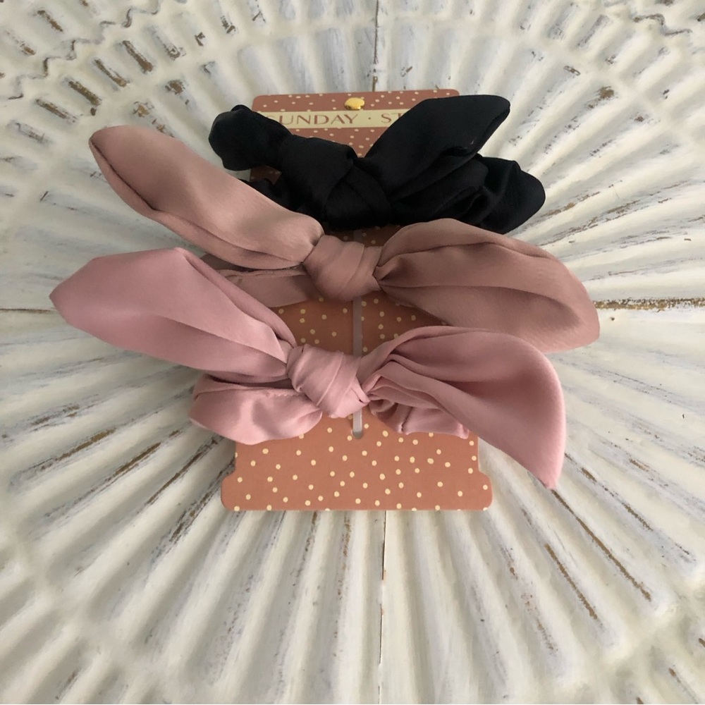 3/$15 Sunday State Set of 3 Satin Hair Tie Scrunches with Bow